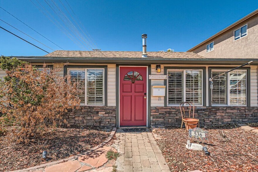 Building Photo - 536 Avenue L