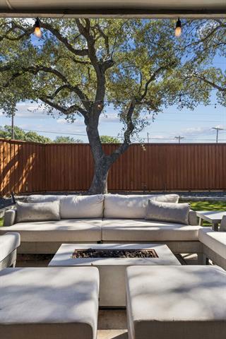 Building Photo - 16806 Hunters Point Dr