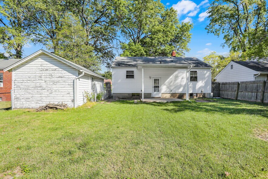 Building Photo - 1217 Grant Dr