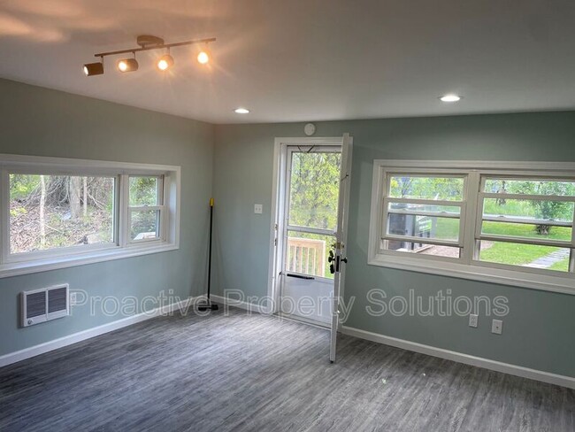 Building Photo - 3512 Pocono Park Dr