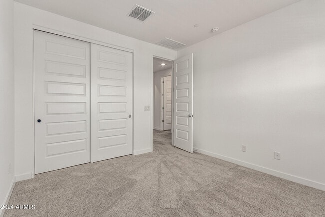 Building Photo - 4077 S Sabrina Dr