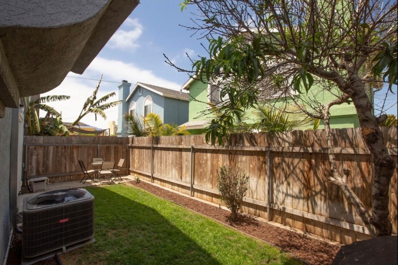 Building Photo - 564 9th St