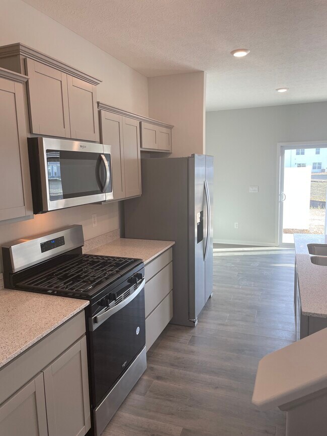 Building Photo - 6375 Marinelli Dr N