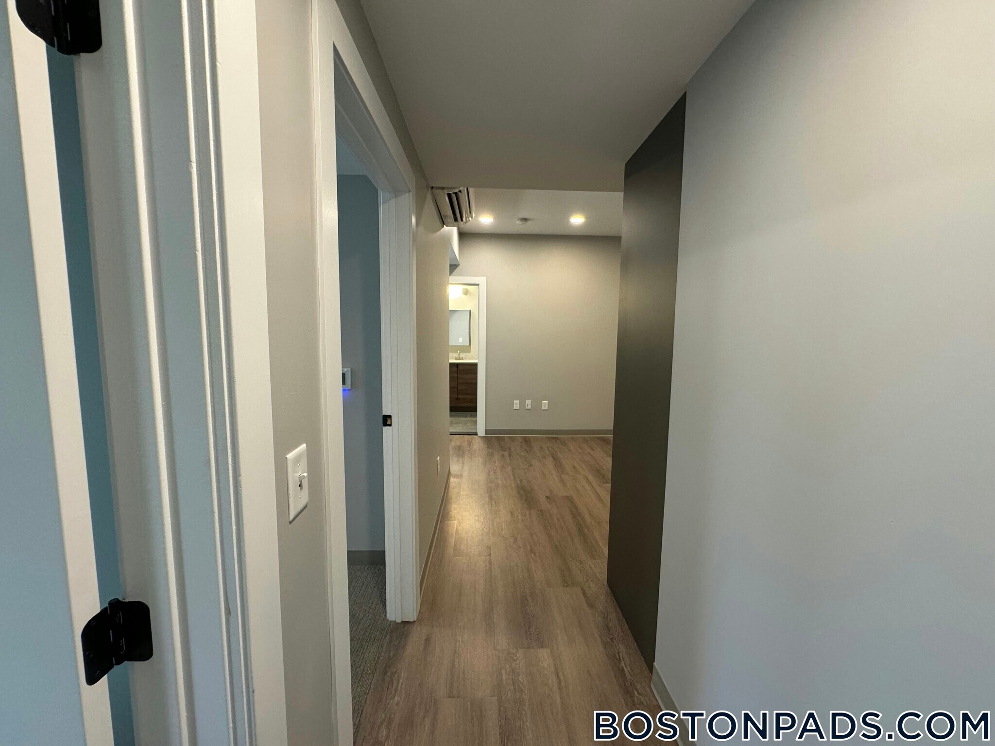 Building Photo - 100 Hemenway St