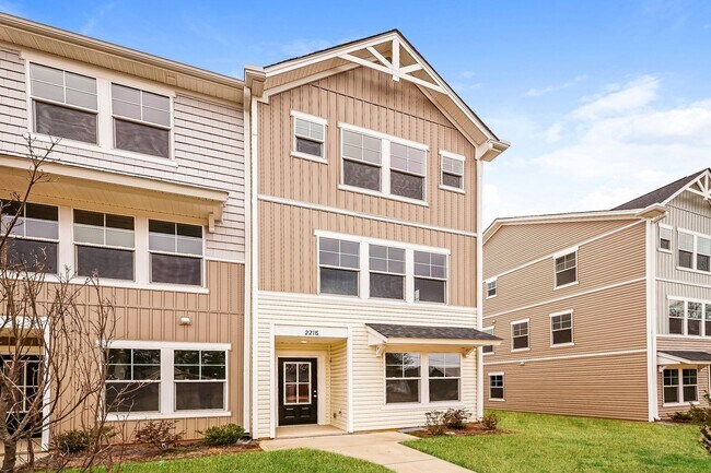 Building Photo - 3BR Townhome • Brand-New Build • Garage Parking