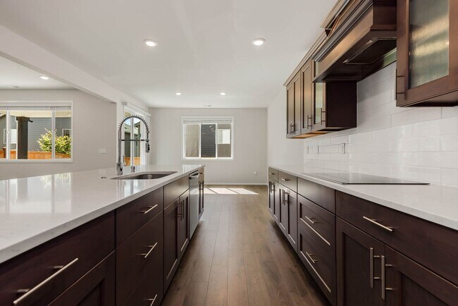 Building Photo - Stunning Newer Construction 4 Bedroom Home in Canyon Creek – Spacious, Stylish & Ideally Located