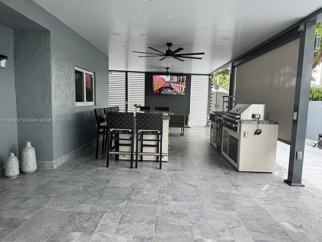 Building Photo - 9368 SW 146th Pl