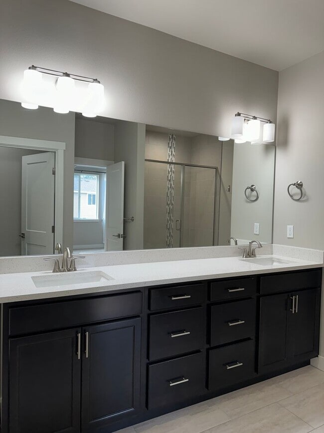 Building Photo - Wonderful Central Kitsap 4 bedroom in Village View neighborhood...now available