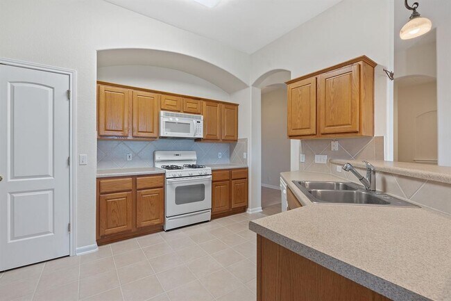 Building Photo - 521 Manchester Ln