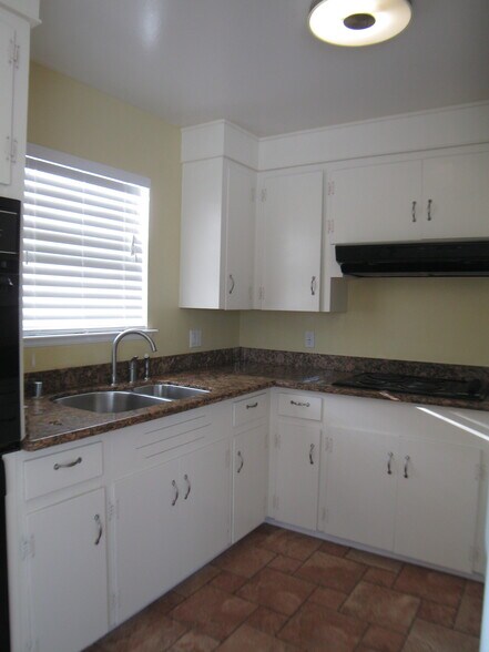 Building Photo - 312 Camille Ct