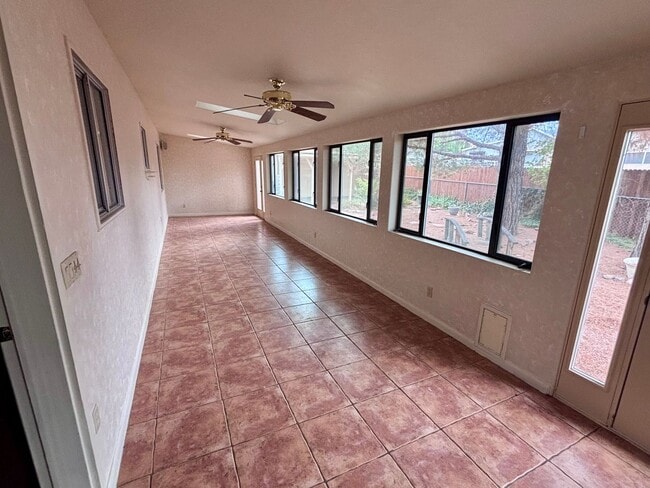 Building Photo - Unfurnished, 1-Year Long-Term Rental