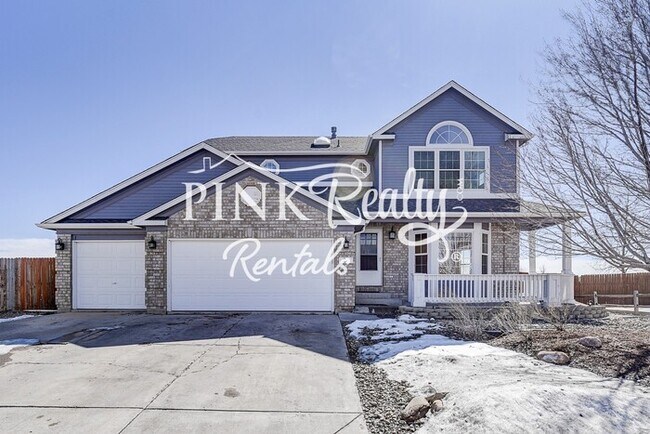 Primary Photo - Gorgeous 5-Bedroom Home in Woodmen Hills w...