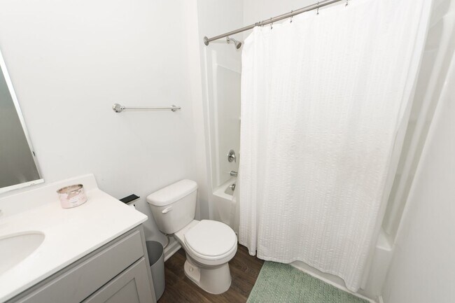 Building Photo - 3 Bedroom 2 Bath Home in Cane Bay Plantation - Summerville