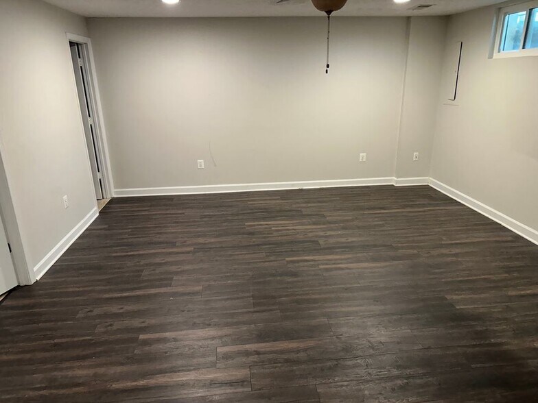 Building Photo - 3829 Salemway Ct