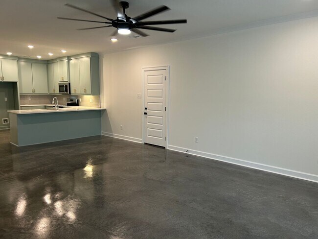 Building Photo - New Construction!