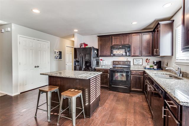 Building Photo - 3001 Pinyon Pl