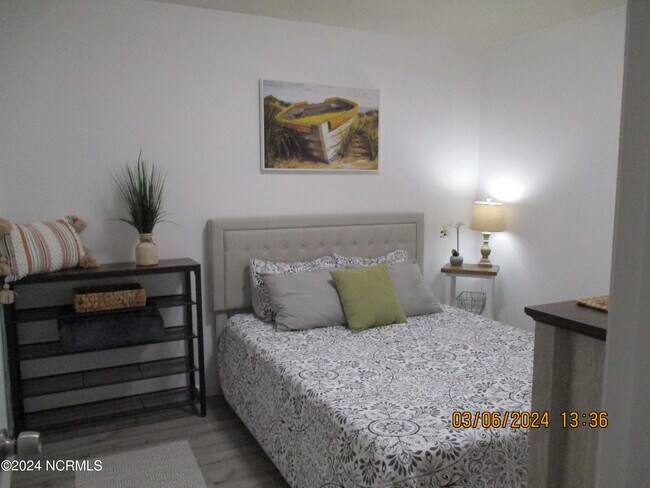 Building Photo - 4169 Spirea Dr