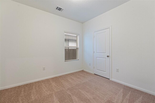 Building Photo - 149 Biscayne Dr