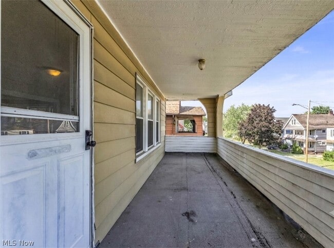 Building Photo - 2133 W 98th St