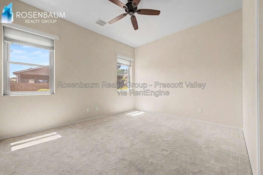 Building Photo - 6747 E Kilkenny Pl