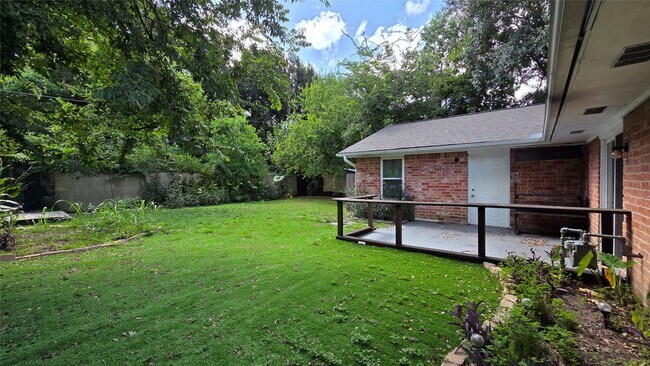 Building Photo - 5434 Goldspier St
