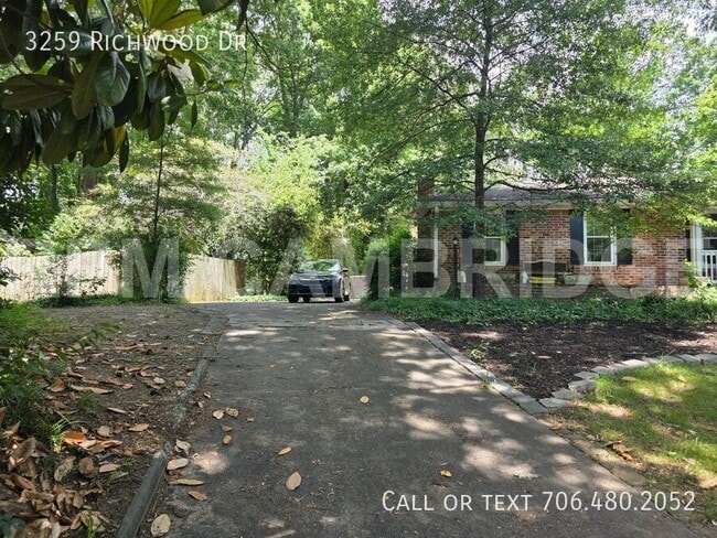 Building Photo - 3259 Richwood Dr NW