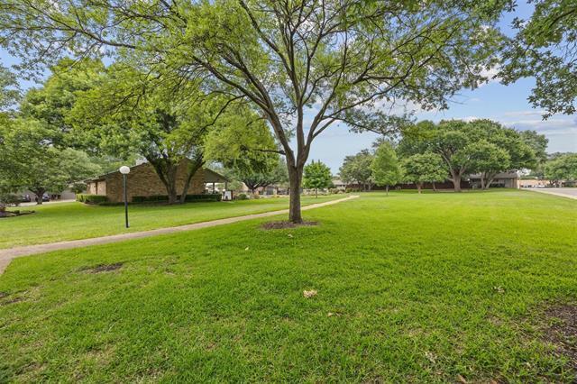 Building Photo - 9625 Highland View Dr