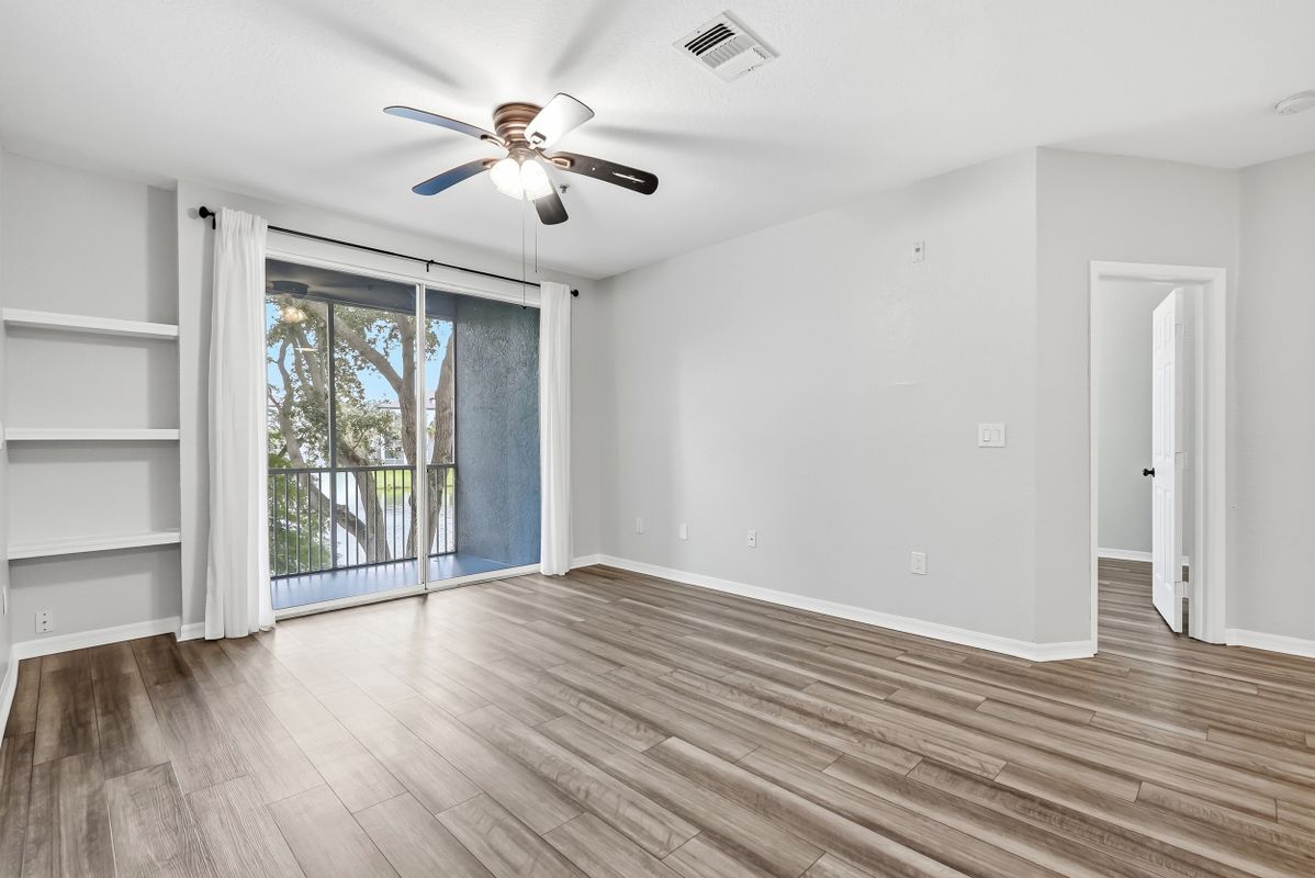 Building Photo - 5511 Legacy Crescent Pl