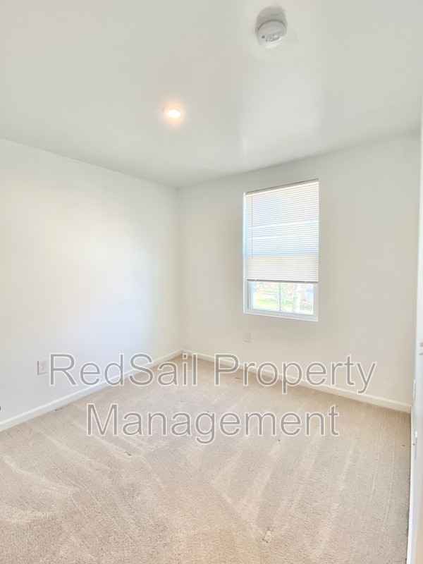 Building Photo - 22 Manilla Cir