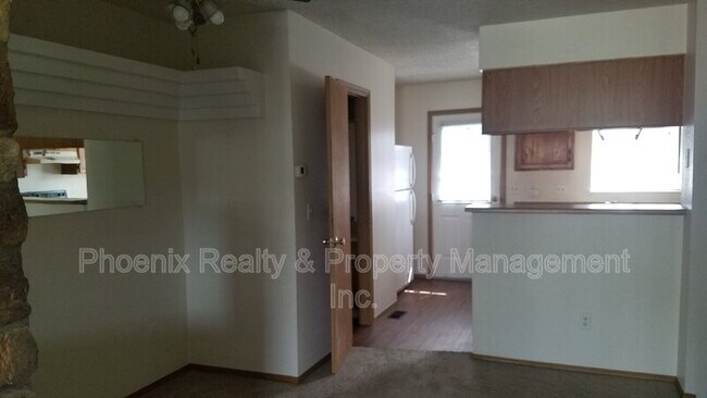 Building Photo - 1008 Milo Cir