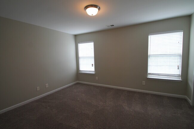 Building Photo - Exclusively Offered by Muse Realty, LLC