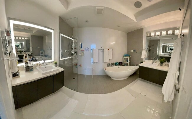 Building Photo - 330 Sunny Isles Blvd