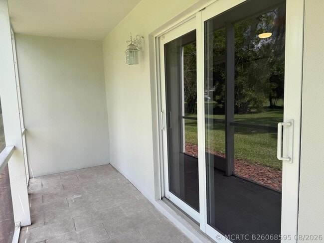 Building Photo - 28 Ventnor Dr