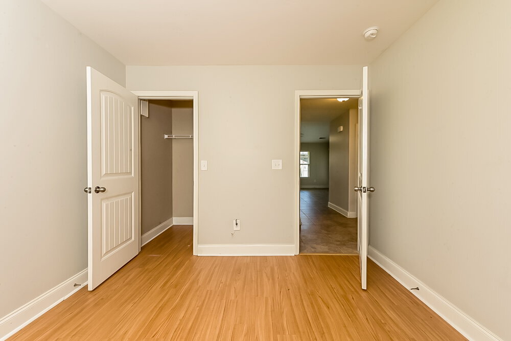 Building Photo - 45 Clover St