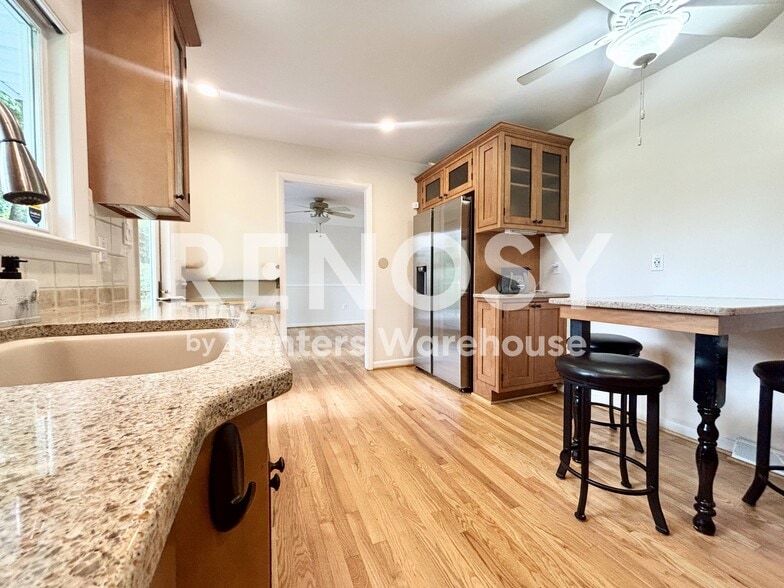 Building Photo - 10083 Century Dr