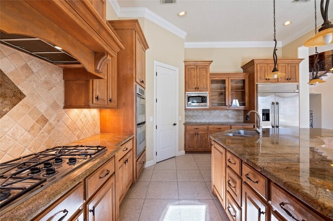 Building Photo - 538 Villa Dr