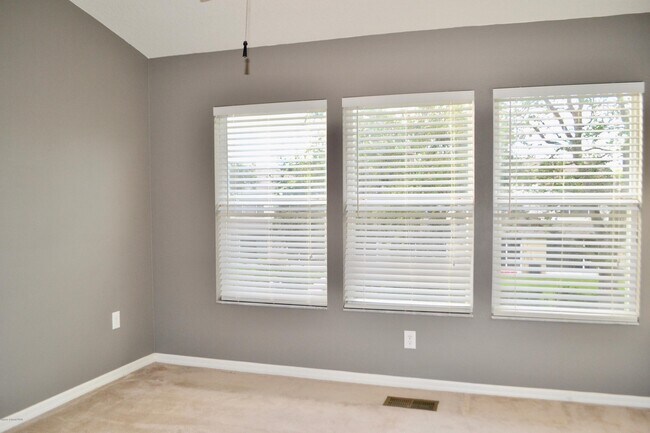 Building Photo - 1372 Hampton Park Ln