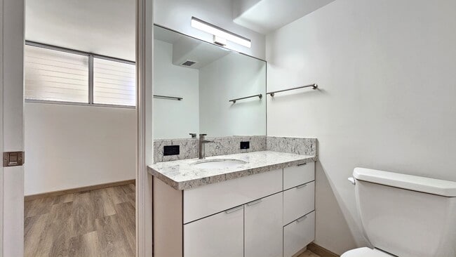 Building Photo - 1676 Ala Moana Blvd