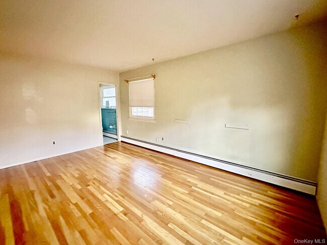 Building Photo - 722 Jacqueline Dr