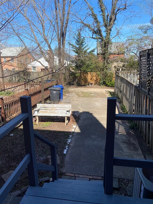 Building Photo - 314 Clifford Ave