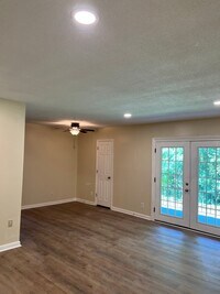Building Photo - 116 Engleman Ave