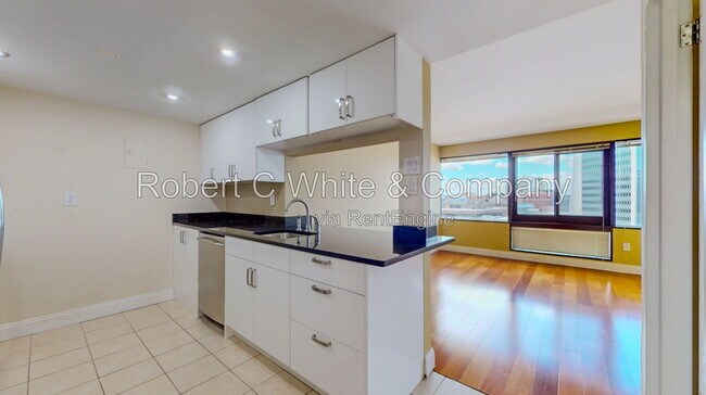 Building Photo - 127 Greyrock Pl