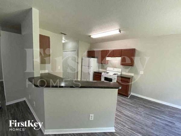 Building Photo - 3343 Monday Terrace