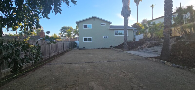 Building Photo - 4074 Vista Calaveras St