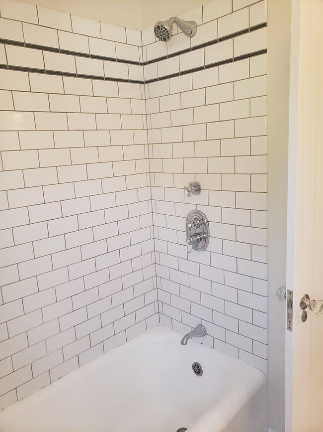 Building Photo - Charming Irvington Home with 3 Levels of L...