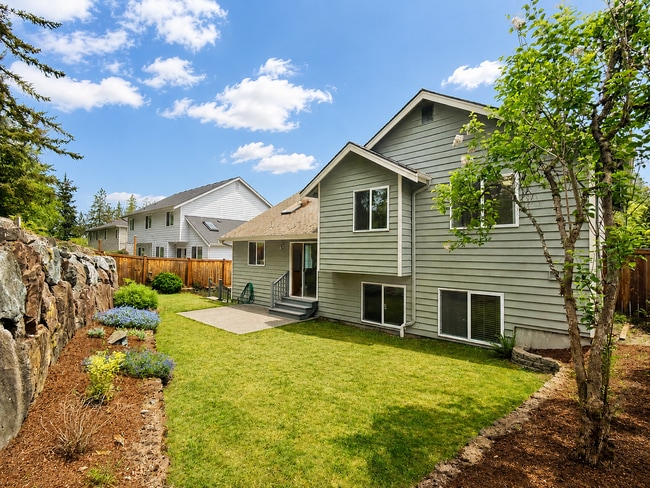 Building Photo - Rare First-Time Rental | Spacious 5BR + Office Cul-de-Sac Home Backing to Nature
