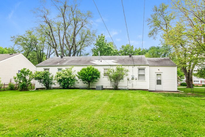 Building Photo - 10808 E 58 St