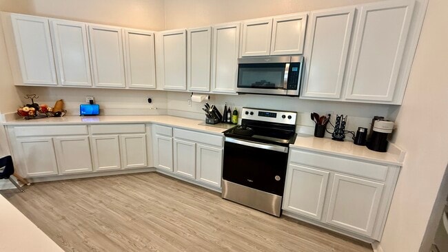 Building Photo - 1252 Denali Dr