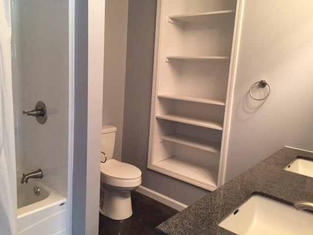 Building Photo - 3321 N Kinser Pike