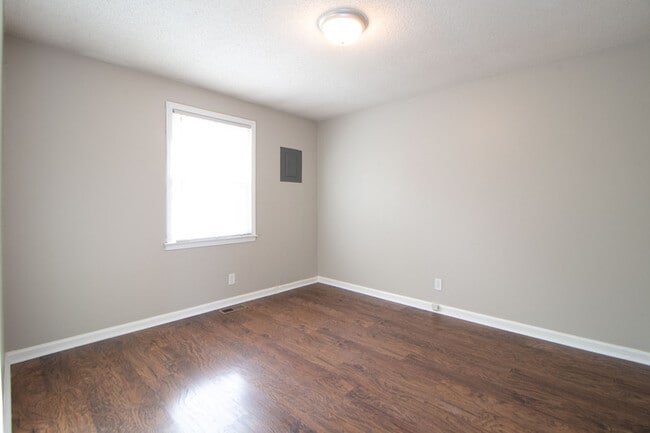 Building Photo - 1436-A McCan Drive